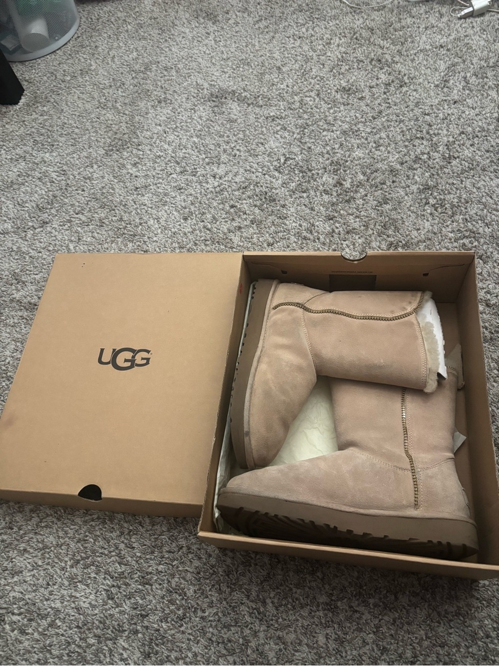 UGG marais zip up light brown Boots